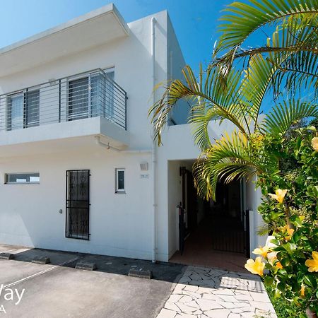 Okinawa Milky Way Villa Yomitan Exterior photo